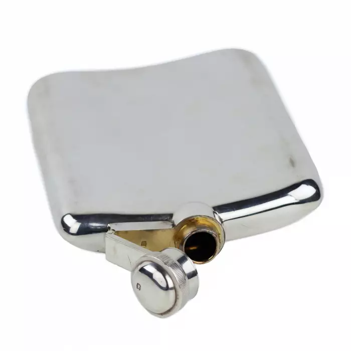 SILVER HIP FLASK. MAPPIN & WEBB. SHEFFIELD, ENGLAND. 1918