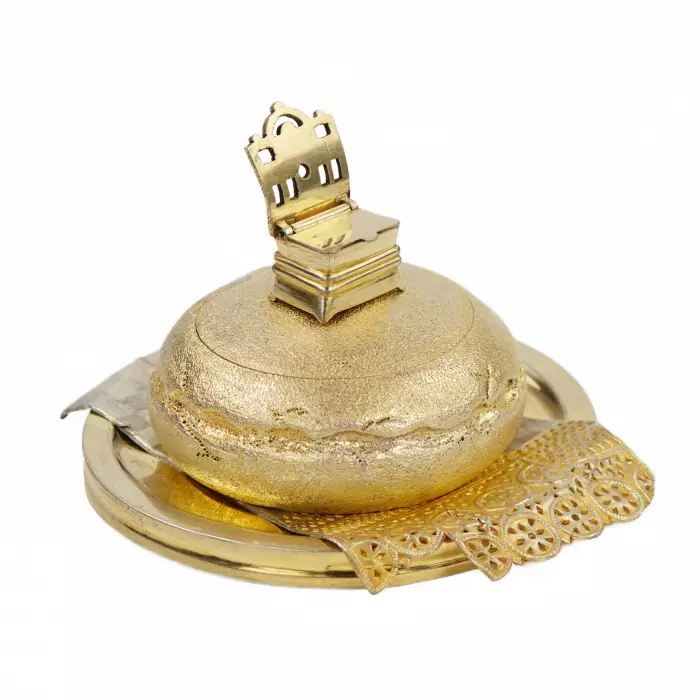 SILVER SALT CELLAR IN THE FORM OF A ROUND LOAF WITH TEXTILE IMITATION AND MINIATURE CHAIR-SHAPED SALT HOLDER SAINT PETERSBURG, RUSSIA, LAST QUARTER OF THE 19TH CENTURY