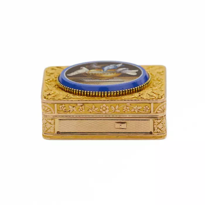MUSICAL SNUFFBOX WITH MICROMOSAIC PLINY`S DOVES FRANCE, 1819–1838 
