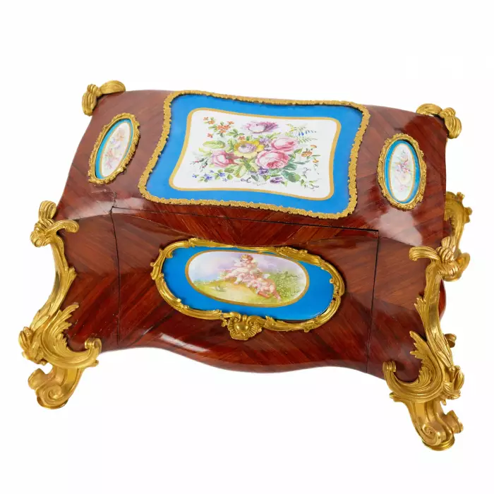 DESK JEWELRY CASKET WITH SÈVRES PORCELAIN PLAQUES FRANCE, FIRST HALF OF THE 19TH CENTURY, CIRCA 1830