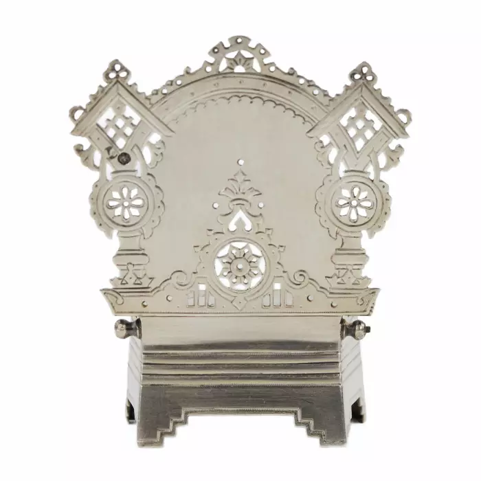 SALIÈRE EN ARGENT EN FORME DE TRÔNE, STYLE HISTORICISME EMPIRE RUSSE, MOSCOU, 1891