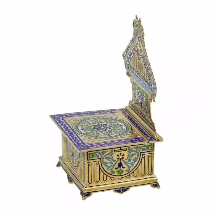 SALIÈRE-TRÔNE EN ARGENT EN FORME DE TEREM AVEC ÉMaux  GUSTAV KLINGERT, MOSCOU, RUSSIE, DERNIER QUART DU XIXᵉ SIÈCLE