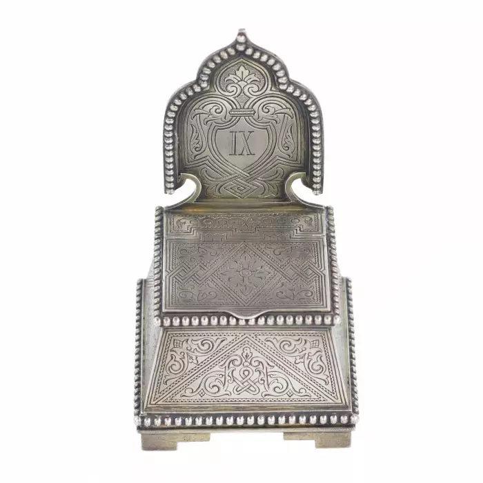 SALIER EN ARGENT EN FORME DE TRÔNE, MAISON KHLEBNIKOV EMPIRE RUSSE, MOSCOU, 1883