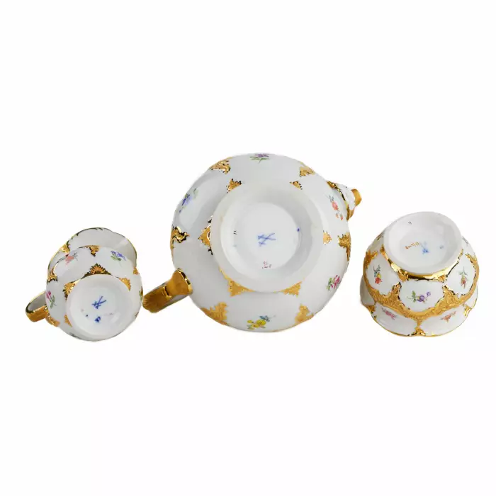 TEA AND COFFEE SERVICE MEISSEN FOR SIX PERSONS  GERMANY, 20TH CENTURY