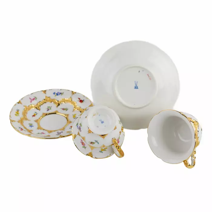 TEA AND COFFEE SERVICE MEISSEN FOR SIX PERSONS  GERMANY, 20TH CENTURY