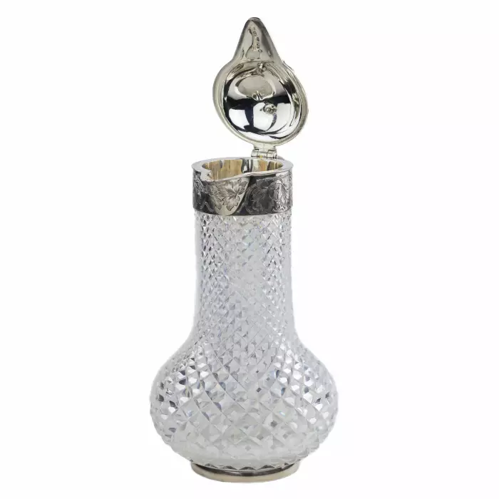 NICOLS & PLINKE. A SILVER WINE JUG WITH CUT-GLASS BODY ST PETERSBURG, RUSSIA, LATE 19TH CENTURY