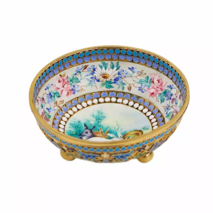 COUPE EN ARGENT AUX ÉMAUX POLYCHROMES. MAÎTRE VASSILI AGAFONOV RUSSIE, MOSCOU, FIN DU XIXᵉ SIÈCLE