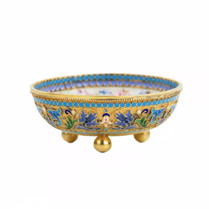 COUPE EN ARGENT AUX ÉMAUX POLYCHROMES. MAÎTRE VASSILI AGAFONOV RUSSIE, MOSCOU, FIN DU XIXᵉ SIÈCLE