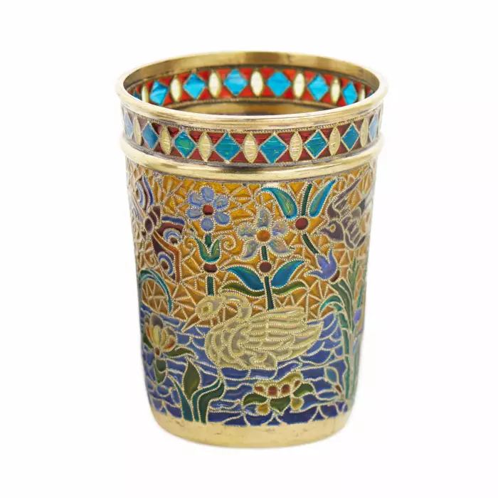 SILVER SHOT CUP WITH POLYCHROME PLIQUE-À-JOUR ENAMEL. PAVEL OVCHINNIKOV WORKSHOP RUSSIA, MOSCOW, TURN OF THE 19TH–20TH CENTURIES