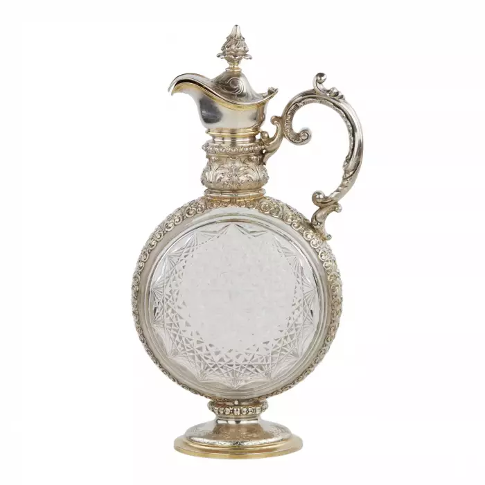 PAIR OF CUT CRYSTAL WINE EWERS WITH SILVER MOUNTS GERMANY, FIRST HALF OF THE 20TH CENTURY