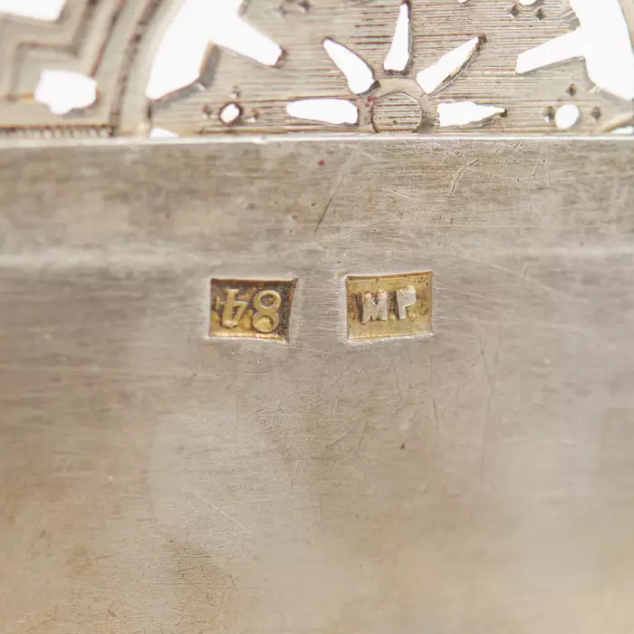 SALIÈRE-TRÔNE EN ARGENT À DÉCOR AJOURÉ  RUSSIE, FIN DU XIXᵉ SIÈCLE