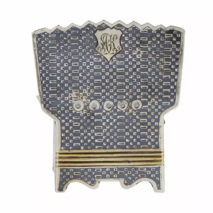 SALIÈRE EN ARGENT EN FORME DE TRÔNE AVEC NIELLO MOSCOU, 1864