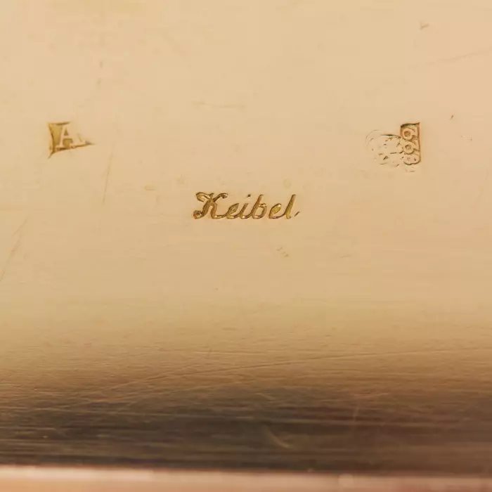 EXCEPTIONNELLE TABATIÈRE EN OR DE LA RUSSIE IMPÉRIALE PAR JOHANN WILHELM KEIBEL, SAINT-PÉTERSBOURG, 1822