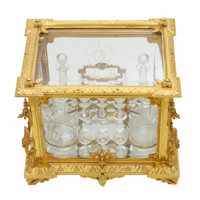 LIQUEUR CABINET (CAVE À LIQUEURS) IN GILT BRONZE AND CRYSTAL IN THE NAPOLEON III STYLE FRANCE, SECOND HALF OF THE 19TH CENTURY