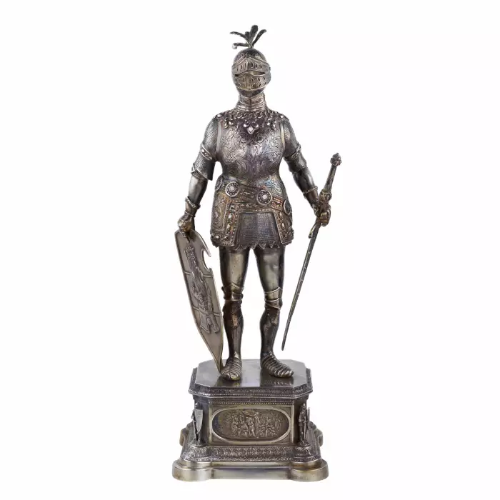 SILVER CABINET FIGURE OF A KNIGHT. J. KURZ & CO. GERMANY, HANAU, TURN OF THE 19TH - 20TH CENTURIES