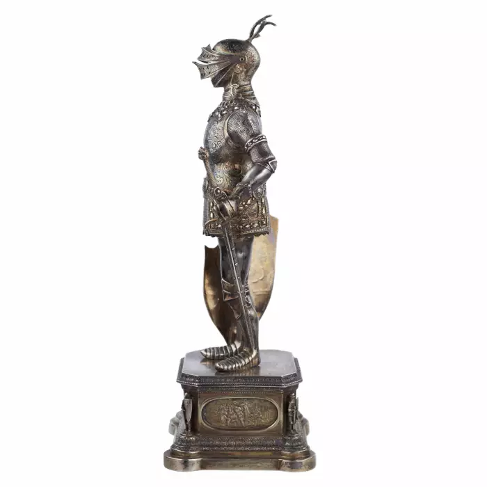 SILVER CABINET FIGURE OF A KNIGHT. J. KURZ & CO. GERMANY, HANAU, TURN OF THE 19TH - 20TH CENTURIES