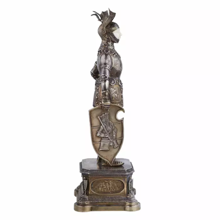 SILVER CABINET FIGURE OF A KNIGHT. J. KURZ & CO. GERMANY, HANAU, TURN OF THE 19TH - 20TH CENTURIES