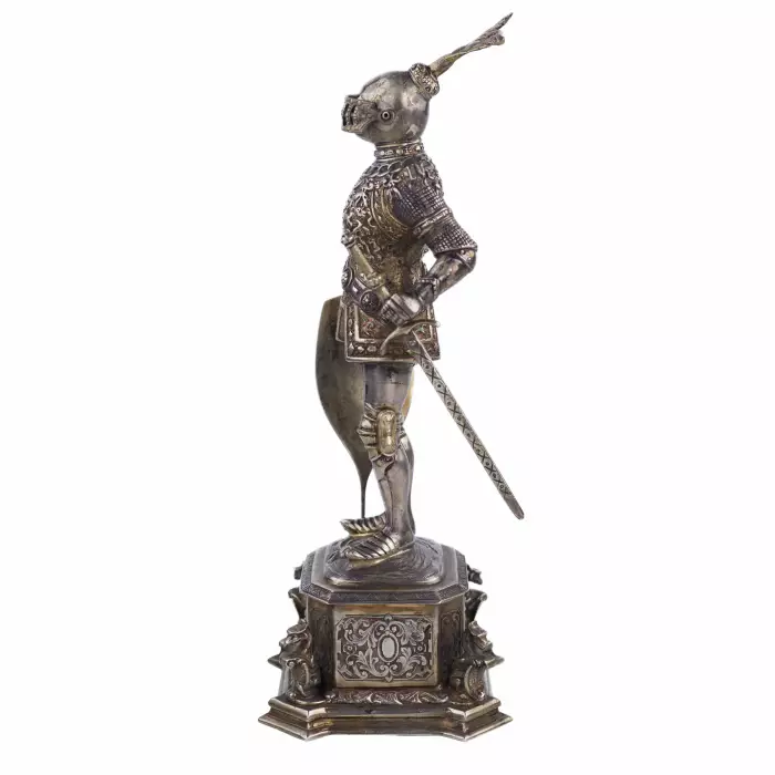 SILVER CABINET FIGURE OF A KNIGHT GERMANY, HANAU, LATE 19TH - EARLY 20TH CENTURY