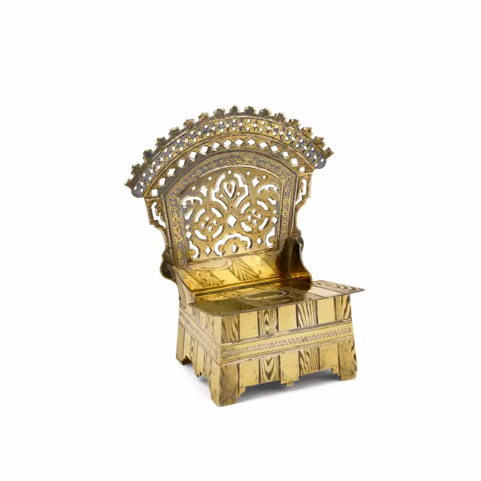 SALIÈRE-TRÔNE EN ARGENT DORÉ DE STYLE RUSSE. MOSCOU, 1882