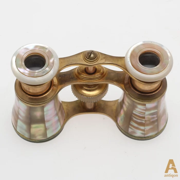 Theater binoculars 