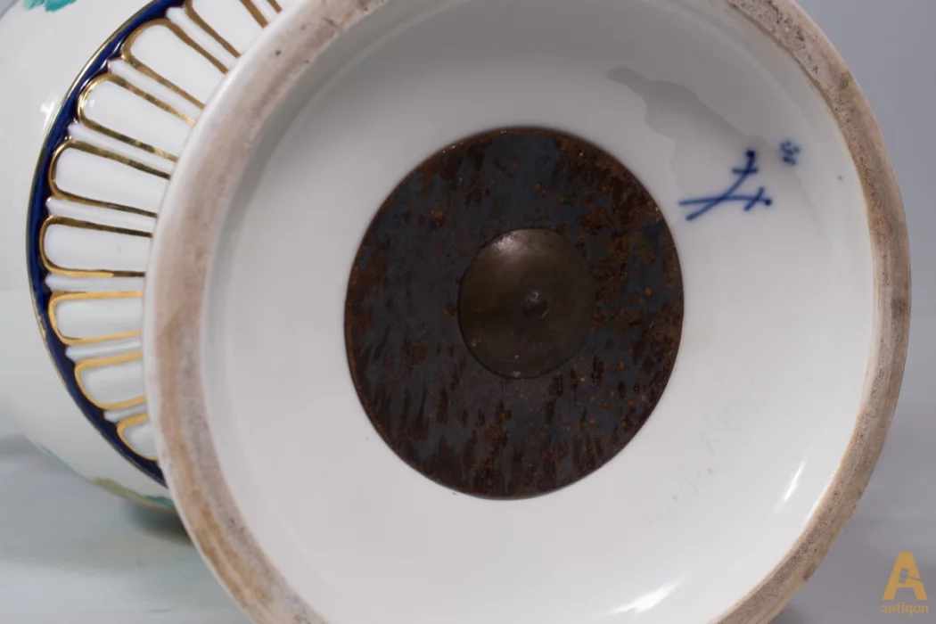 Porcelain Vase 