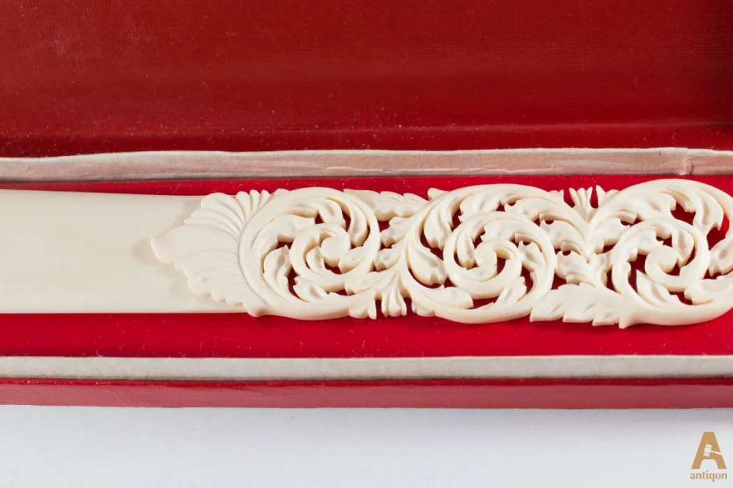 Stationery ivory knife 