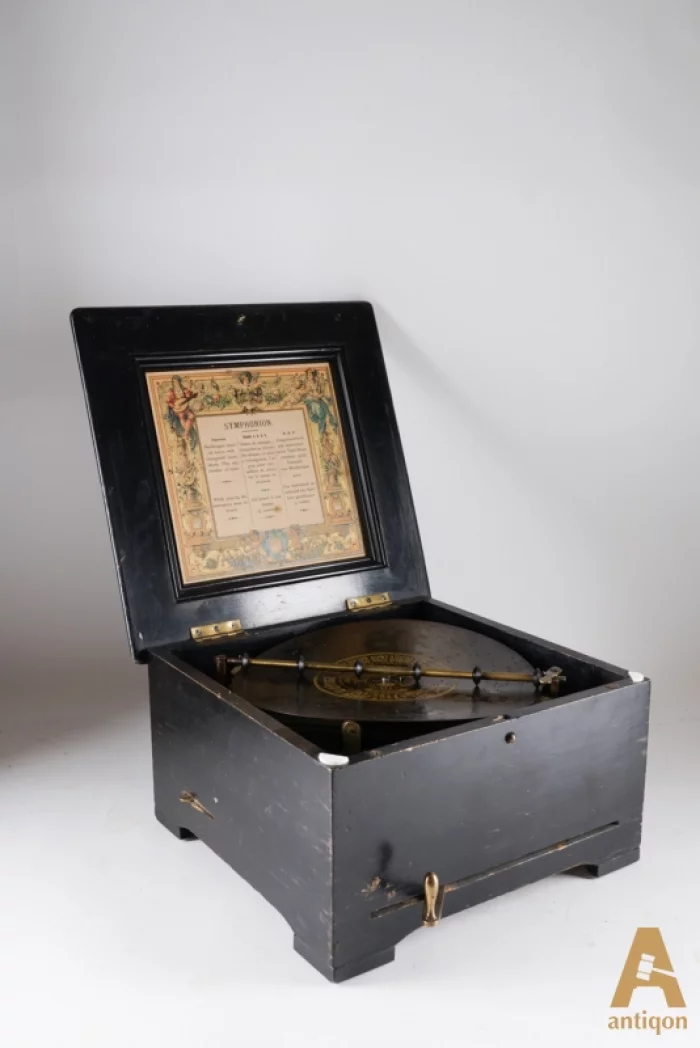 Music Box 