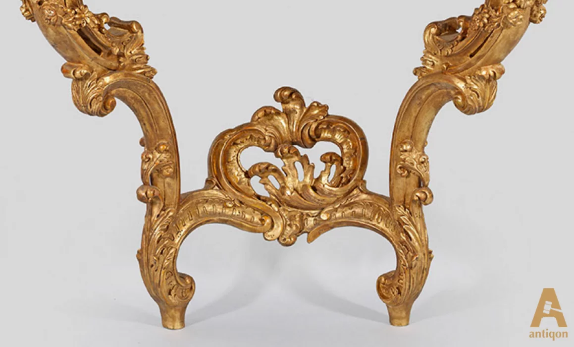 Console rococo. Fin du 19ème siècle. 