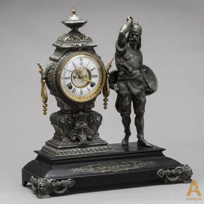 Mantel Clock