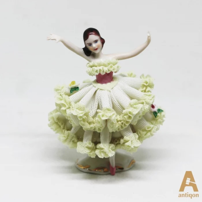 Porcelain figurine The Ballerina