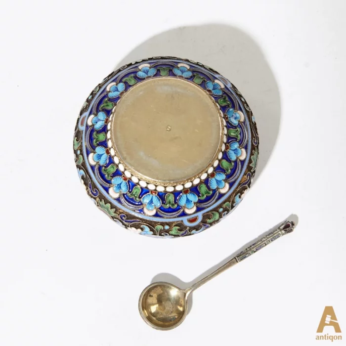 Russian salt shaker with a spoon