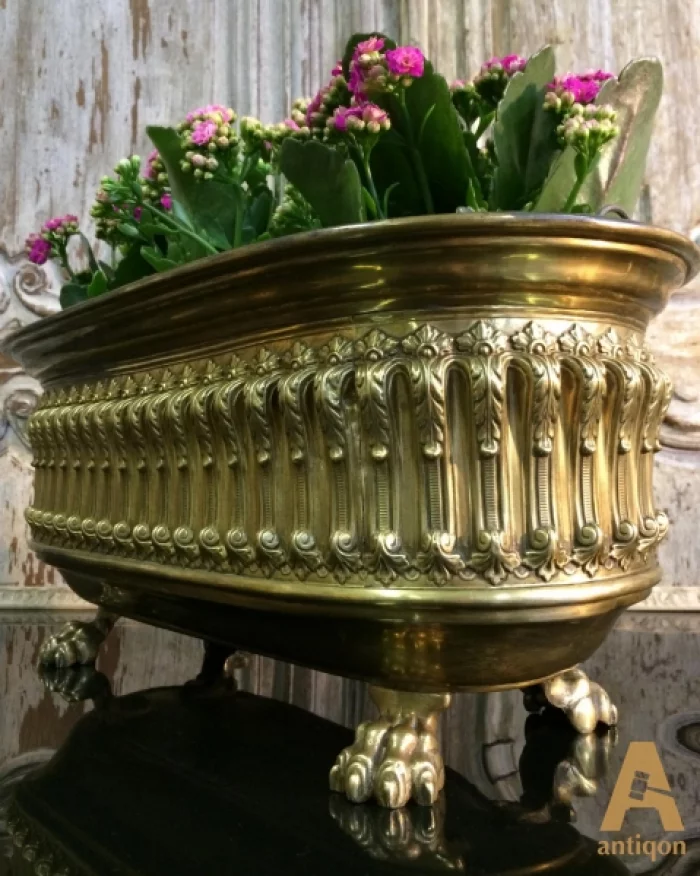 Bronze jardiniere 