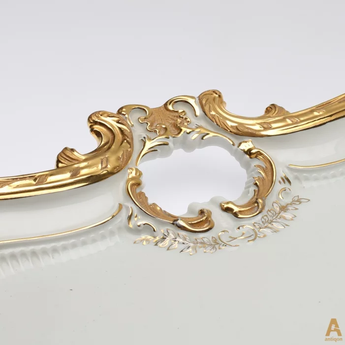 Porcelain tray. Meissen