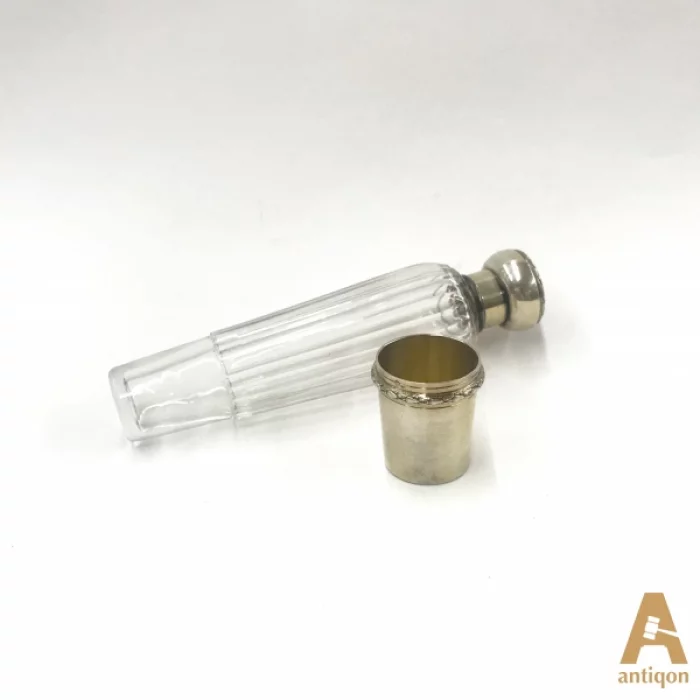 Pocket bottle for cognac