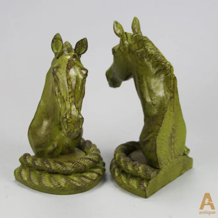 Bookstands Horses