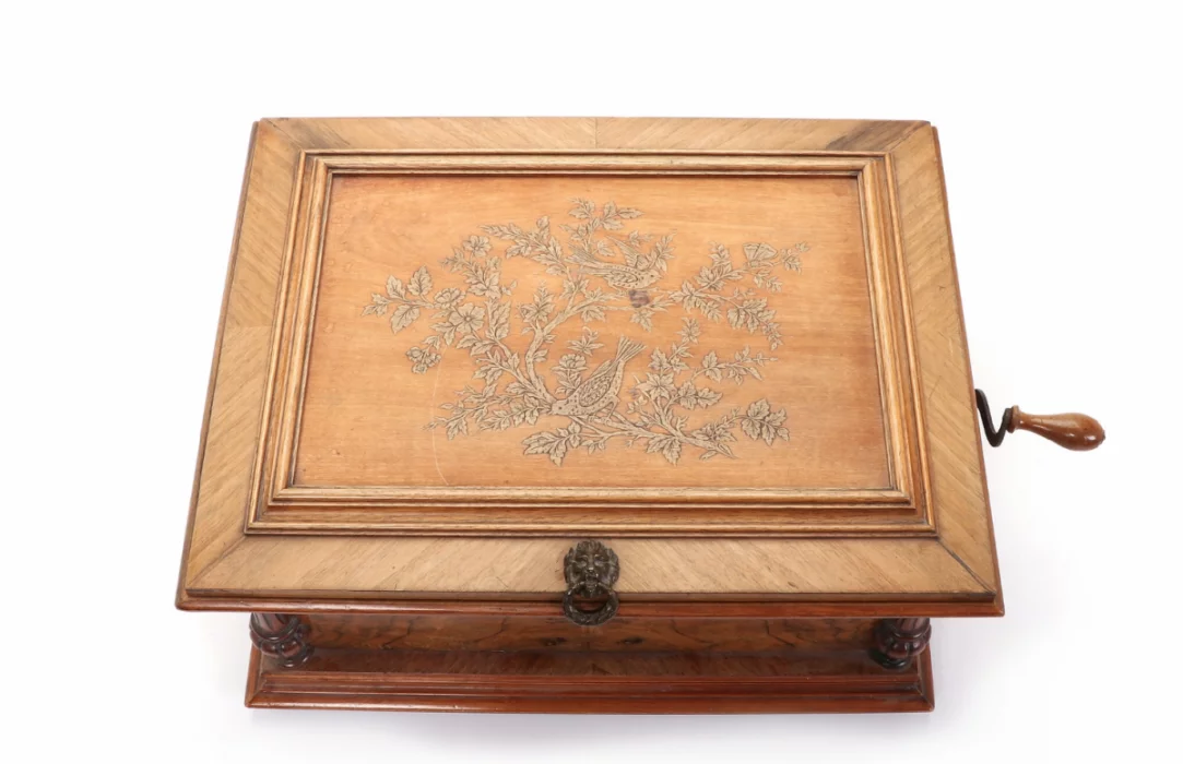 Music box 