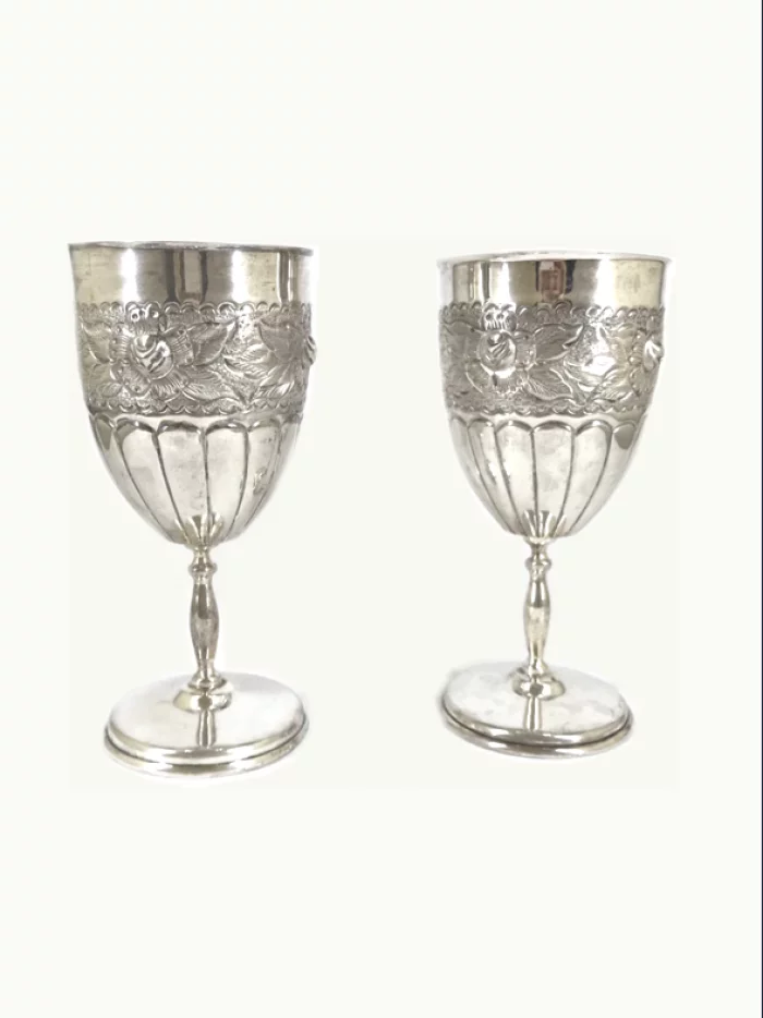 Deux coupes en argent