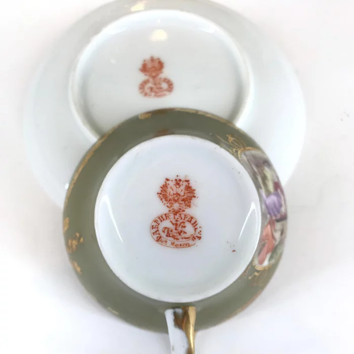 Tasse avec soucoupe et assiette à dessert. Russie. Lusine Gardner à Moscou. 