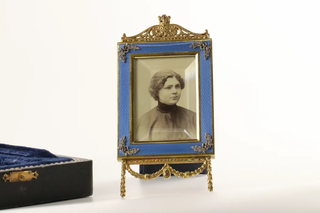 Photo frame  in the style of Karl Faberge