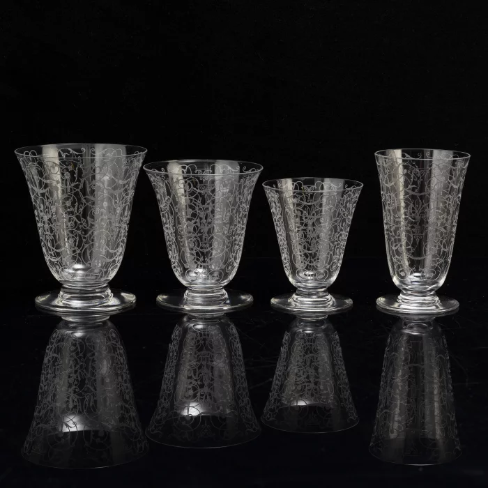  Baccarat, Glass service.
