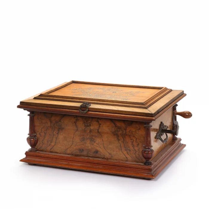 Music box 
