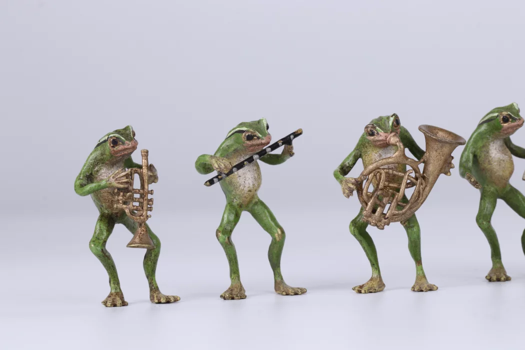 Frog Orchestra. Vienna bronze