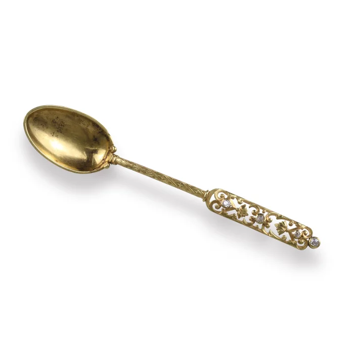 Cuillère doree. C. Faberge. maître August Wilhelm Holmstrom