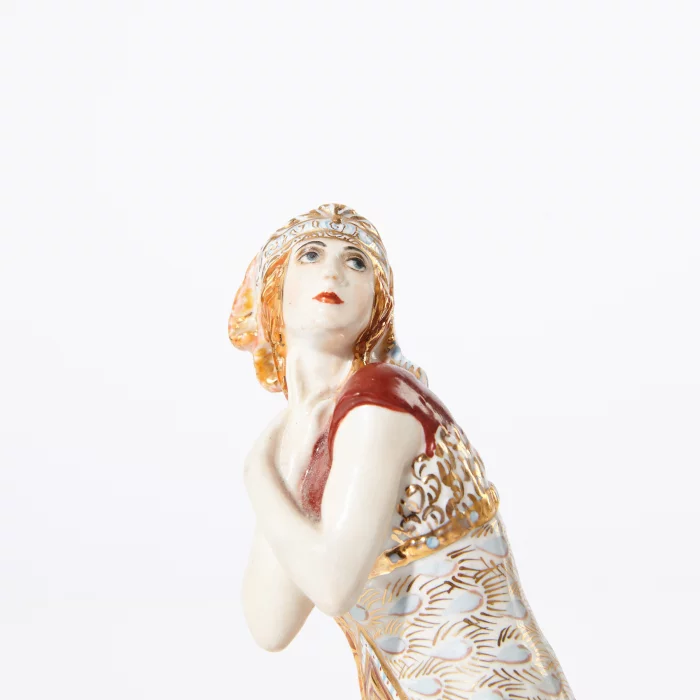 Porcelain figurine 