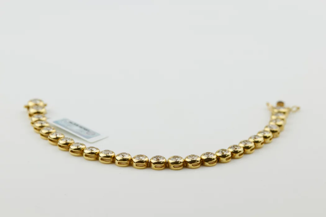 Bracelet en or avec diamants 