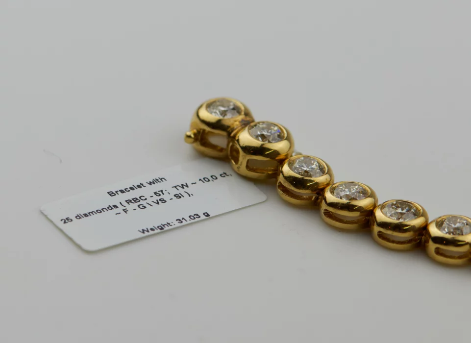 Bracelet en or avec diamants 