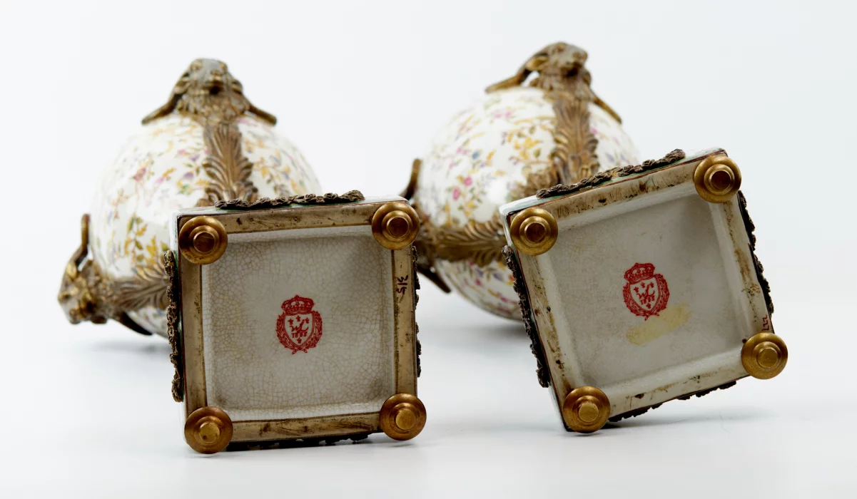 Pair of vases