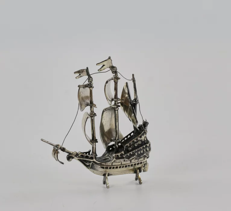 Miniature decorative en argent 