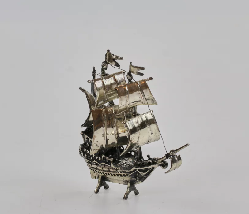 Miniature decorative en argent 