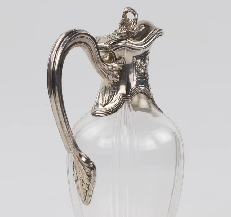 Cruche en cristal et argent. France. Le tournant des XIXe-XXe siècles.